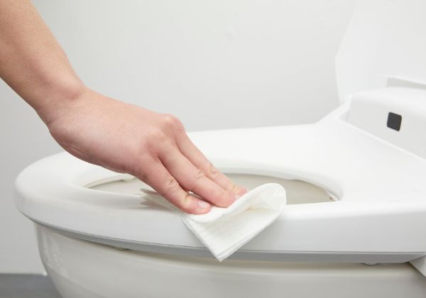 トイレ掃除のイメージ